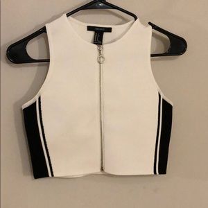 Forever 21 black and white crop-top